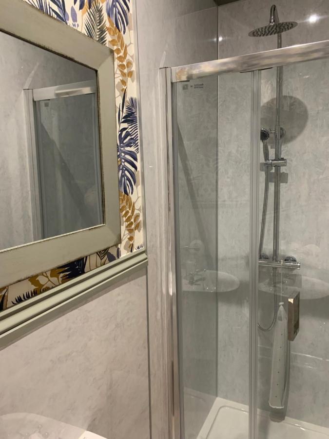 Cornerhouse Guesthouse Пенрит Екстериор снимка